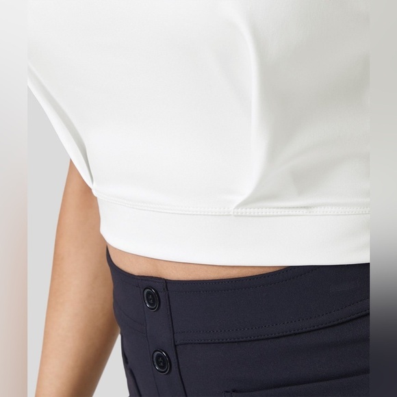 Halara White Crew Neck Sleeveless Cropped Yoga Tank Top | NEW/NWT!!🩶🩶 - Picture 5 of 11